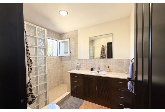 Resale - Detached Villa - Alhama