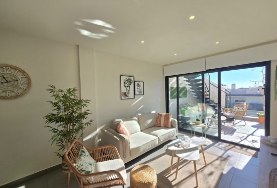 Segunda Mano - Apartment / Flat * - Orihuela Costa * - Villamartín *