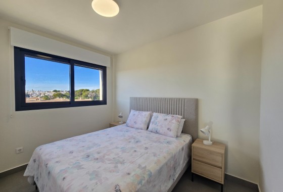 Segunda Mano - Apartment / Flat * - Orihuela Costa * - Villamartín *