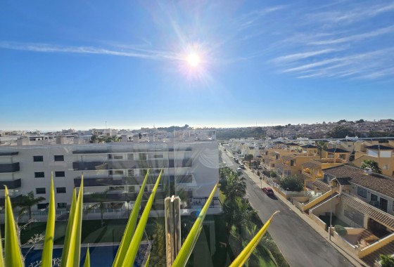 Segunda Mano - Apartment / Flat * - Orihuela Costa * - Villamartín *