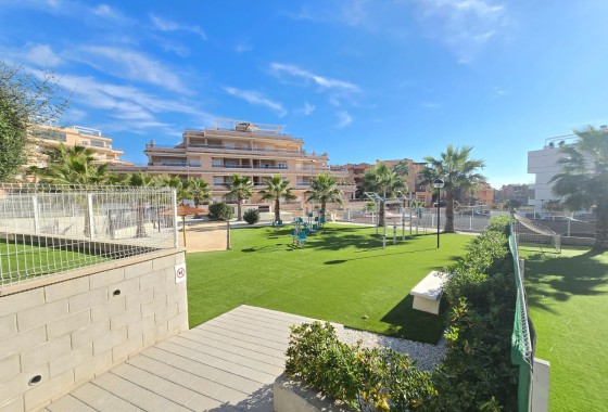 Segunda Mano - Apartment / Flat * - Orihuela Costa * - Villamartín *