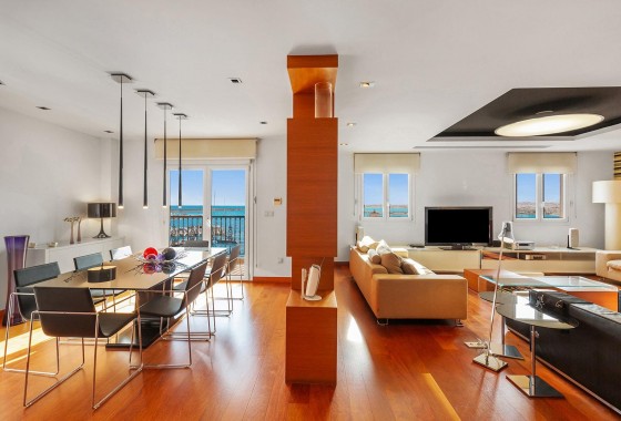 Segunda Mano - Apartamento - Torrevieja - Paseo maritimo