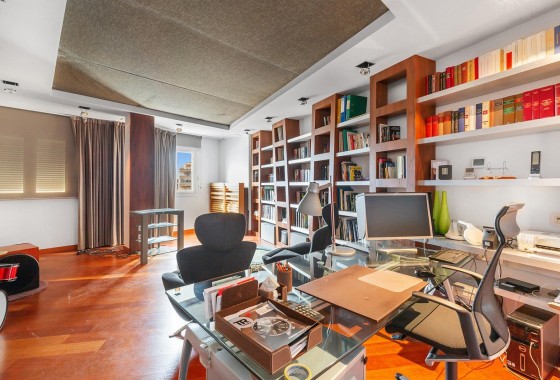 Segunda Mano - Apartamento - Torrevieja - Paseo maritimo