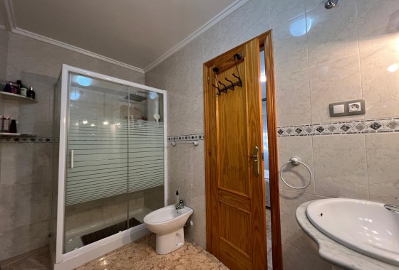 Segunda Mano - Apartamento - Torrevieja - Estacion de autobuses