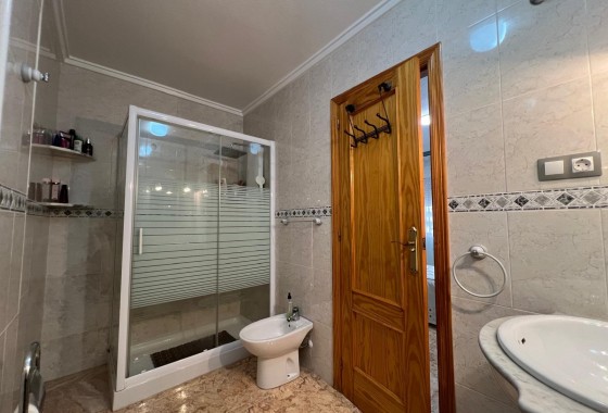 Segunda Mano - Apartamento - Torrevieja - Estacion de autobuses