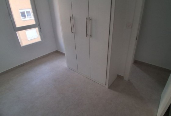 Resale - Apartment - Torrevieja