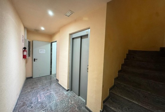 Resale - Garage - Torrevieja - torrevieja