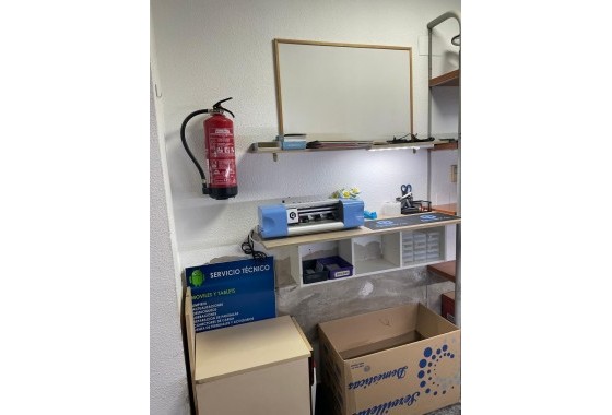 Alquiler a largo plazo - Local - Torrevieja - Centro