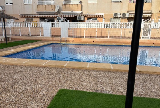 Revente - Appartement - Torrevieja - Nueva Torrevieja