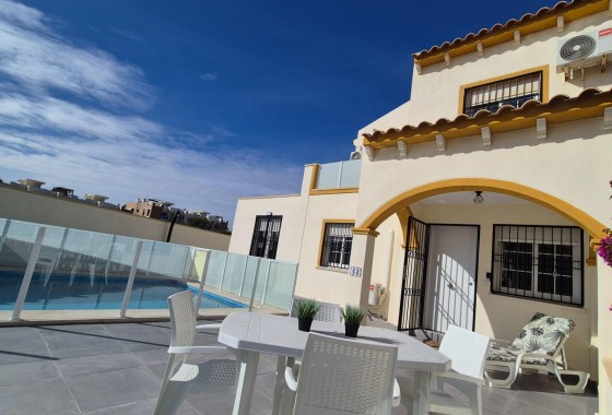 Revente - Villa - Orihuela Costa - La Zenia