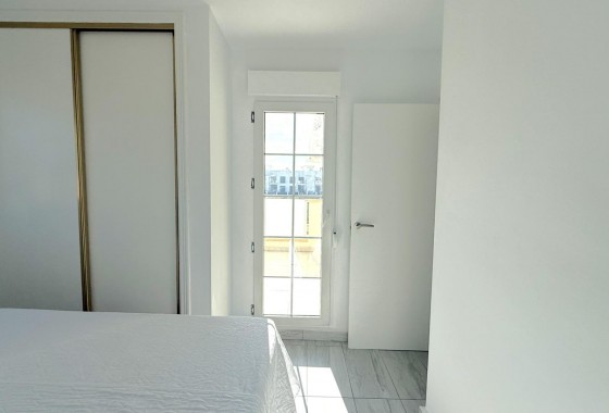 Revente - Villa - Orihuela Costa - La Zenia