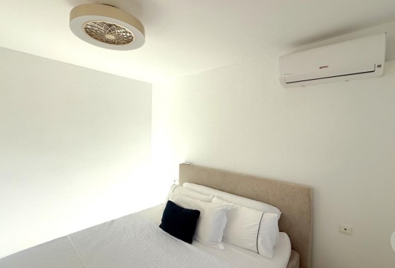 Revente - Villa - Orihuela Costa - La Zenia