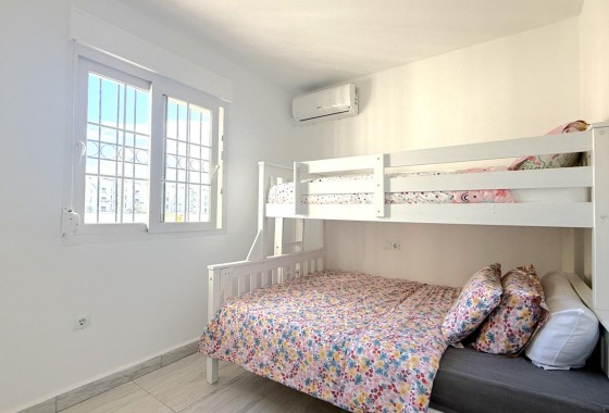 Revente - Villa - Orihuela Costa - La Zenia