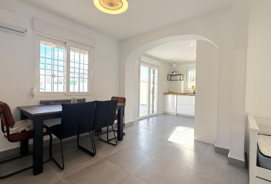 Revente - Villa - Orihuela Costa - La Zenia