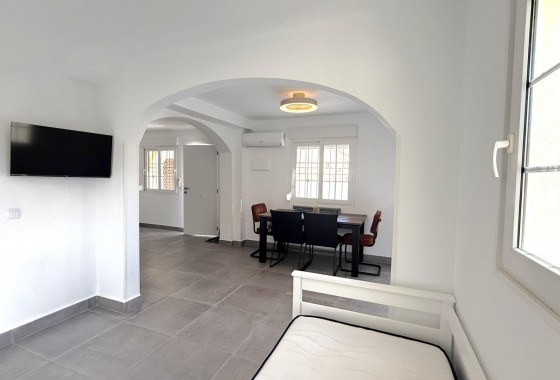 Revente - Villa - Orihuela Costa - La Zenia