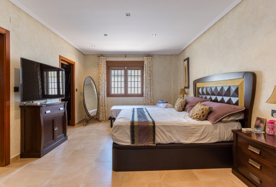 Revente - Villa - Los Montesinos - La herrada