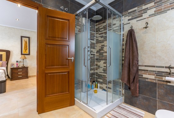 Revente - Villa - Los Montesinos - La herrada