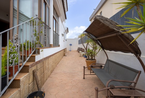 Revente - Villa - Los Montesinos - La herrada