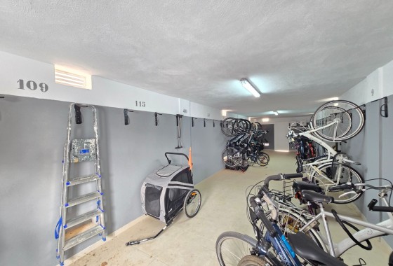 Segunda Mano - Apartment / Flat * - Pilar de la Horadada *