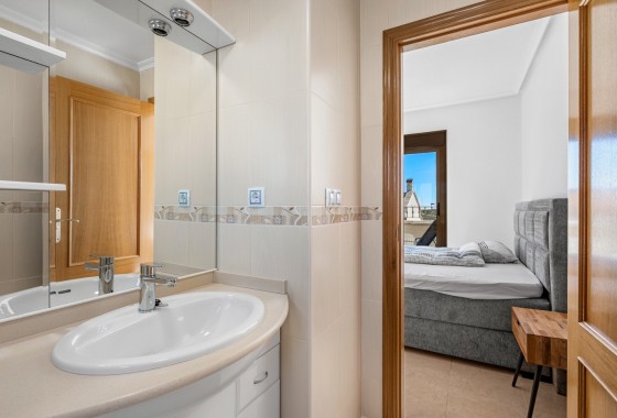 Resale - Townhouse - San Miguel de Salinas