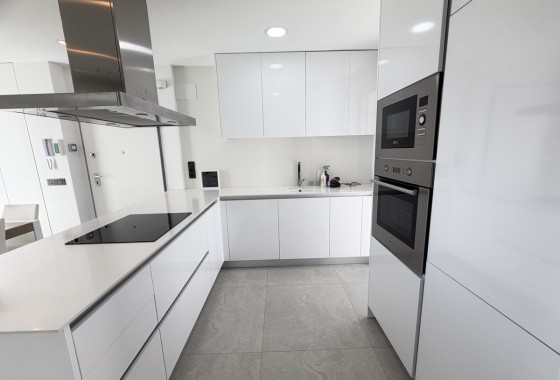 Resale - Detached Villa - Villamartin