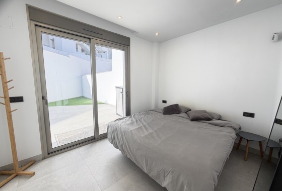 Resale - Detached Villa - Villamartin