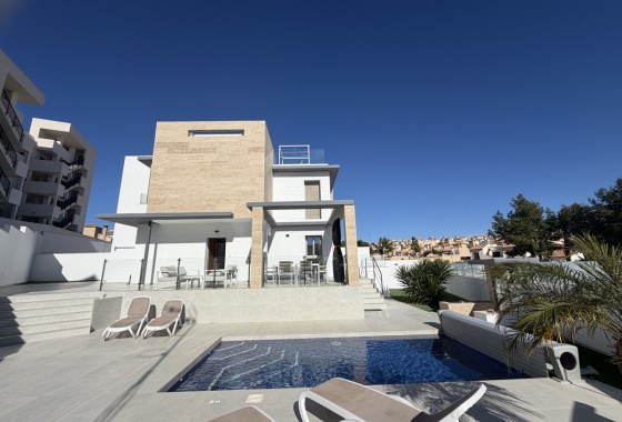 Resale - Detached Villa - Villamartin