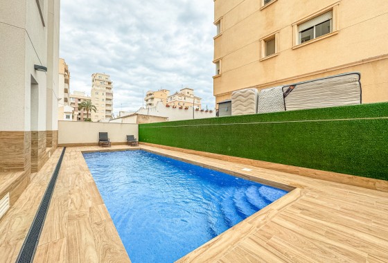Revente - Appartement - Torrevieja - Nueva Torrevieja