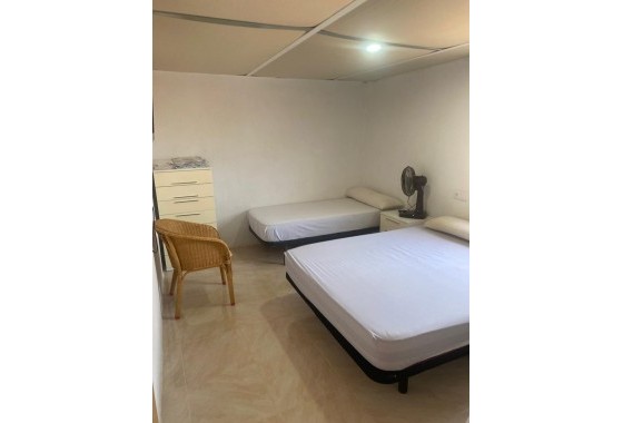 Revente - finca - Guardamar del Segura - Pueblo