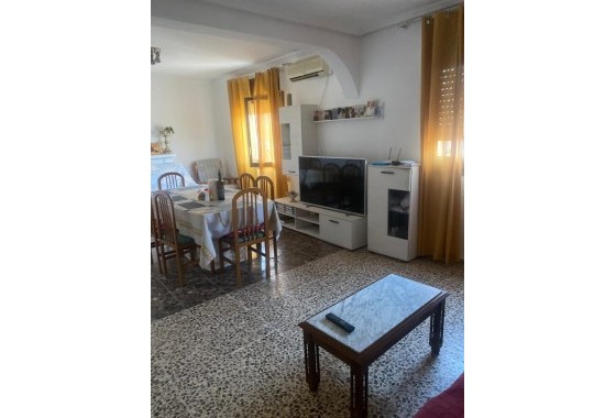 Revente - finca - Guardamar del Segura - Pueblo