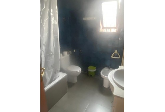 Revente - finca - Guardamar del Segura - Pueblo