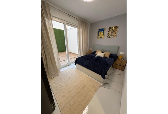 Resale - Apartment - Torrevieja - torrevieja