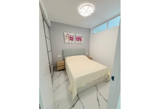 Resale - Apartment - Torrevieja - torrevieja