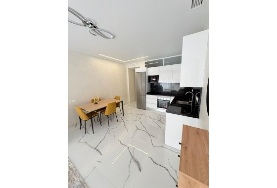 Resale - Apartment - Torrevieja - torrevieja