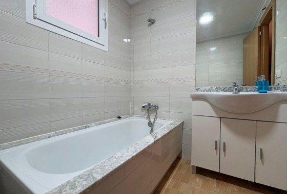 Resale - Apartment - Torrevieja