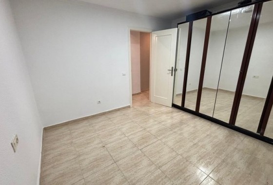 Resale - Apartment - Torrevieja