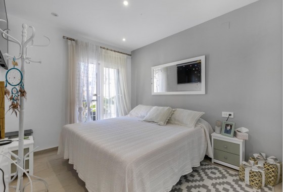 Resale - Bungalow - Guardamar del Segura - Urbanizaciones