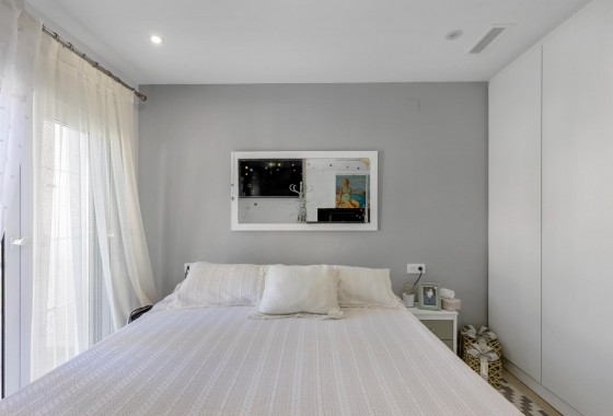 Resale - Bungalow - Guardamar del Segura - Urbanizaciones