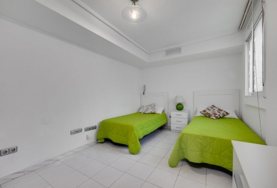 Segunda Mano - Apartamento - Torrevieja - Centro