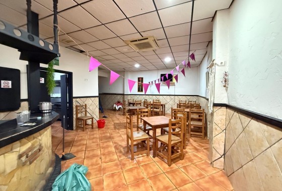 Segunda Mano - Local - Torrevieja - Estacion de autobuses