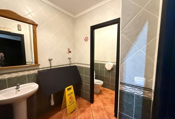 Segunda Mano - Local - Torrevieja - Estacion de autobuses