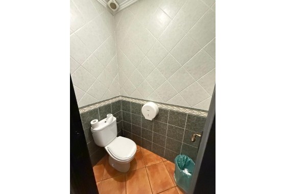 Segunda Mano - Local - Torrevieja - Estacion de autobuses