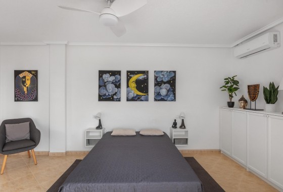 Segunda Mano - Apartamento - Torrevieja - Estacion de autobuses