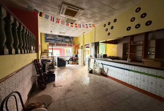 Segunda Mano - Local - Torrevieja - Playa del cura