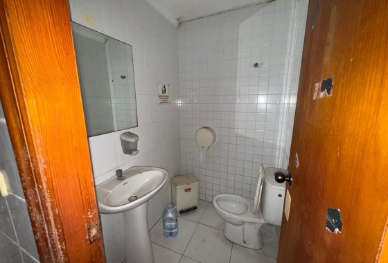 Segunda Mano - Local - Torrevieja - Playa del cura