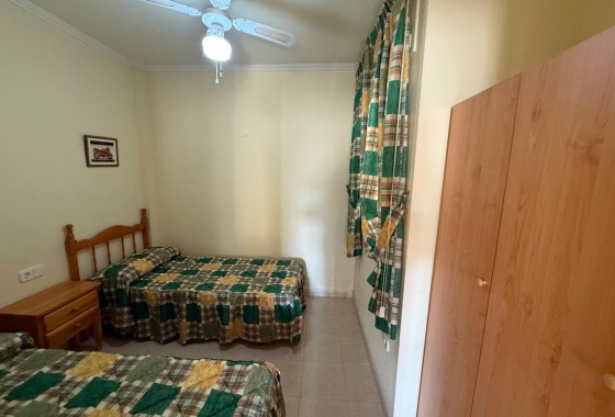 Segunda Mano - Bungalow - Torrevieja - Parque las naciones