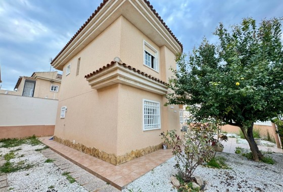 Segunda Mano - Chalet - Torrevieja - Los Balcones - Los Altos del Edén