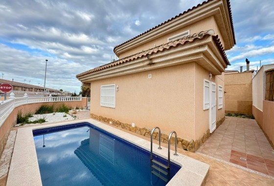 Segunda Mano - Chalet - Torrevieja - Los Balcones - Los Altos del Edén