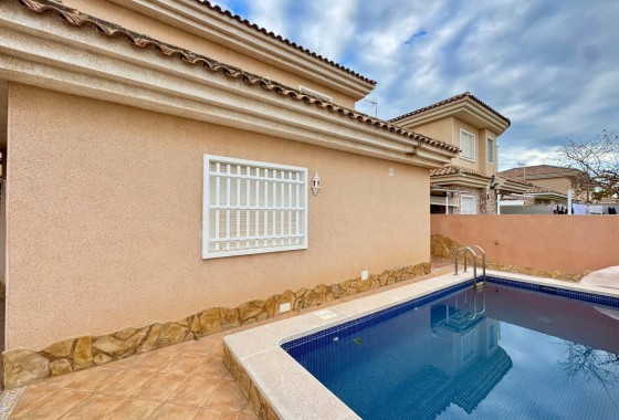 Segunda Mano - Chalet - Torrevieja - Los Balcones - Los Altos del Edén