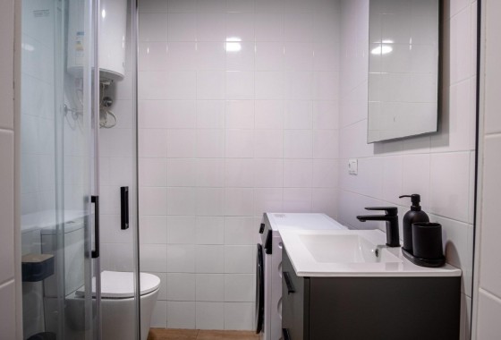 Resale - Apartment - Torrevieja - Estacion de autobuses